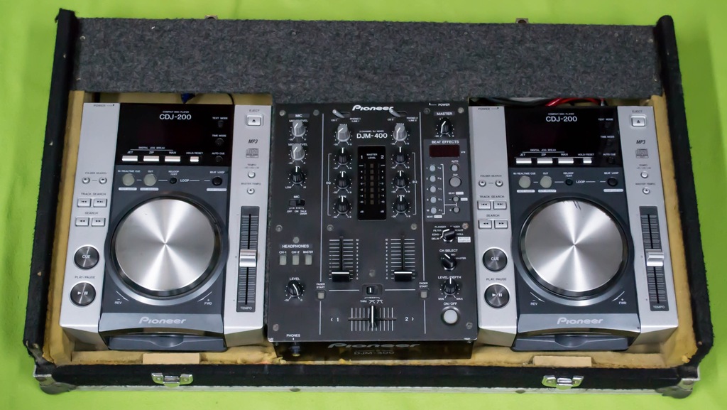 MIKSER PIONEER DJM 400 + 2x CDJ 200 + CASE GRATIS!