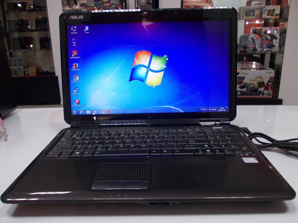 Laptop Asus K51IJ 2x2.3GHz/3GB DDR2/320GB GWAR.