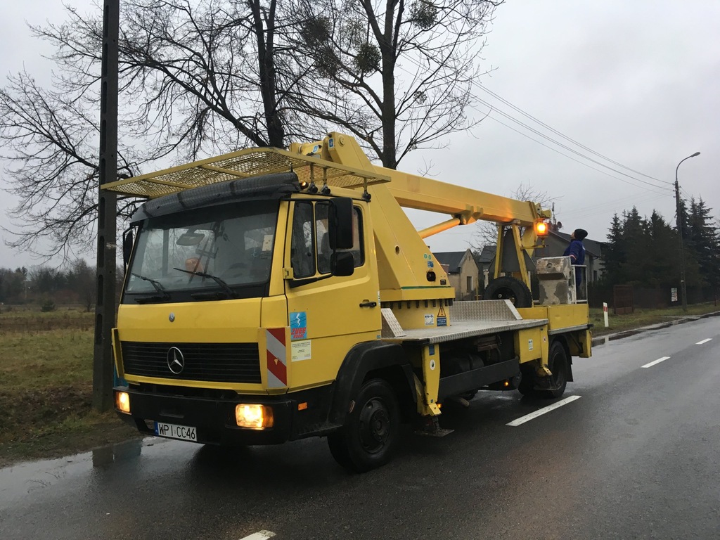 Mercedes Benz 814 + podest ruchomy Wumag T 180