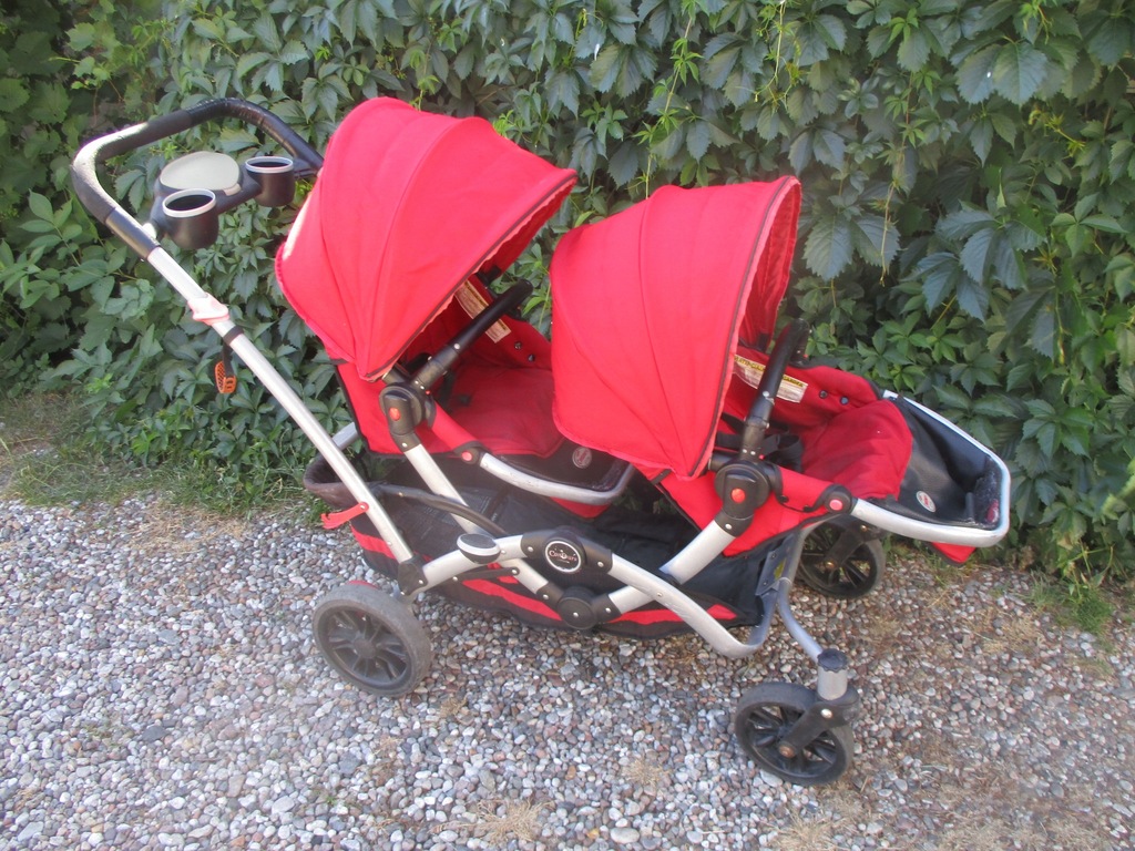 Używany wózek dla bliźniaków lub dziecko po roku