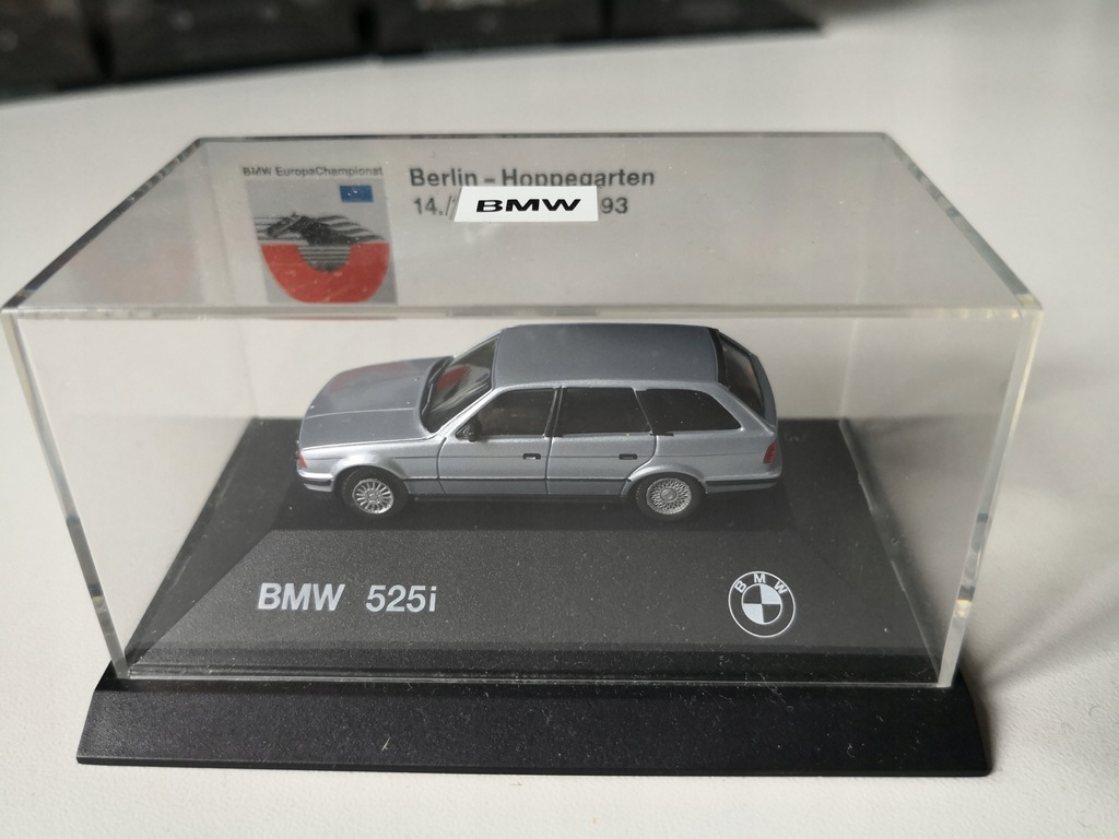BMW E34 525i Touring 1:87 HERPA