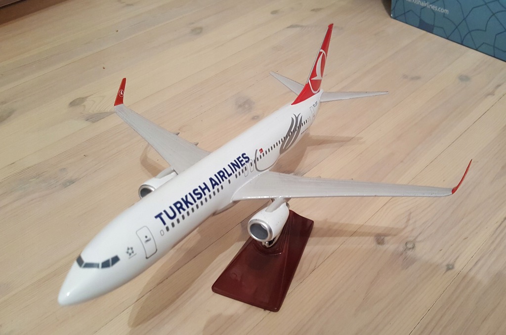 Boeing 737-800 1:100 Turkish Air. metal/plastik