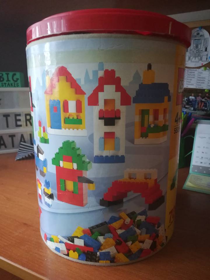 Klocki Lego 2000 tysiace elementów.