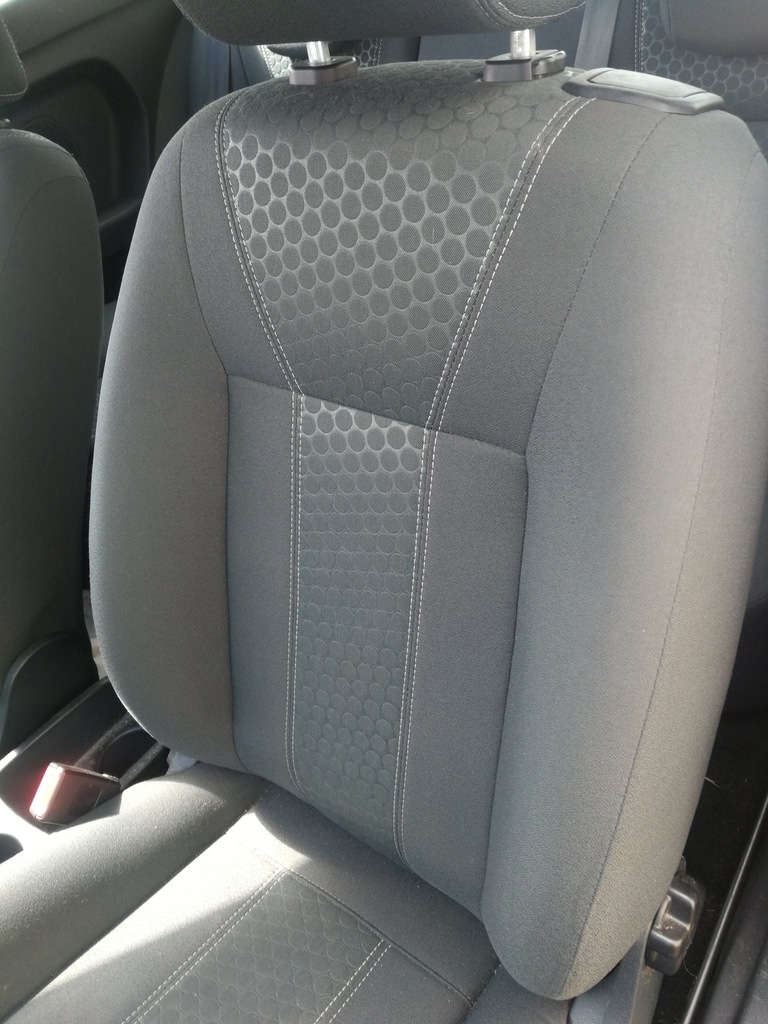 Ford Fiesta mk7 fotele wnętrze przekładka 3D