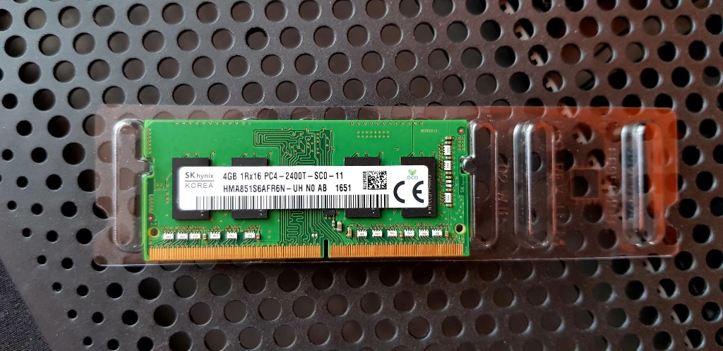 4GB DDR4 2400mhz laptop