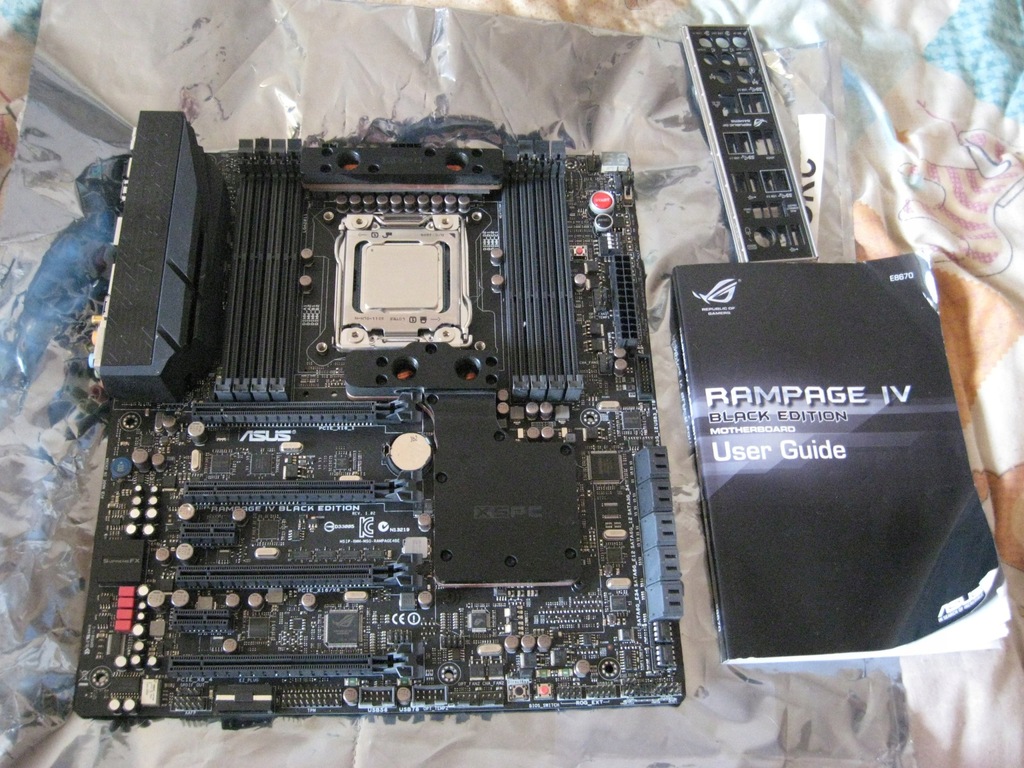 ASUS RAMPAGE IV EXTREME BLACK EDITON + BLOKI WODNE