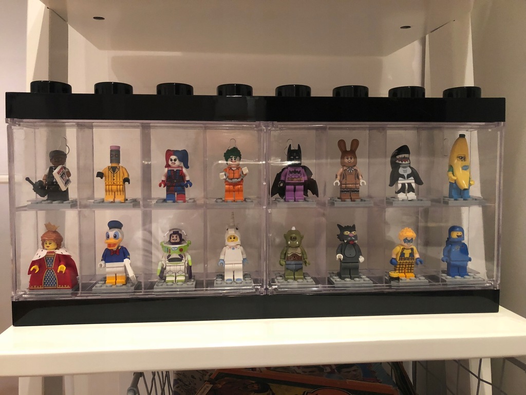 16 figurek kolekcjonerskich gablota LEGO oryginał