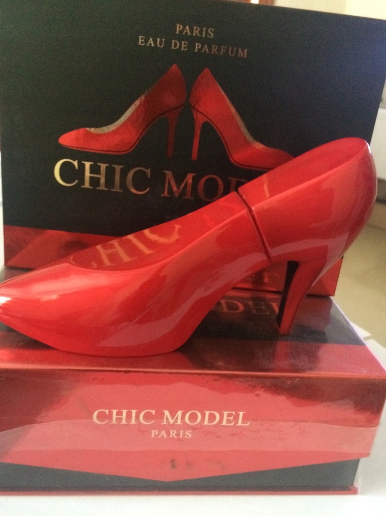 PARIS CHIC MODEL Edp 100ml Pantofelek CZERWONY