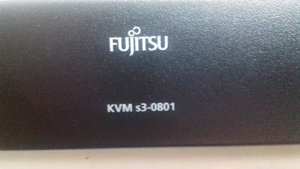 PRZEŁĄCZNIK KVM SWITCH FUJITSU SIEMENS S3-0801