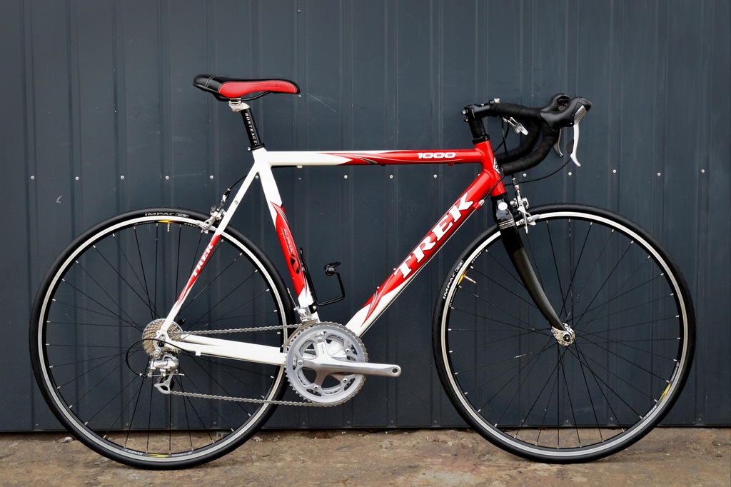 Powystawowy TREK ALPHA 1000 56 105 10 Carbon Szosa