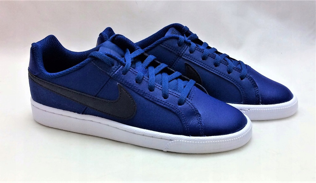 NIKE COURT ROYALE (GS) 833535-403 (501) r.36