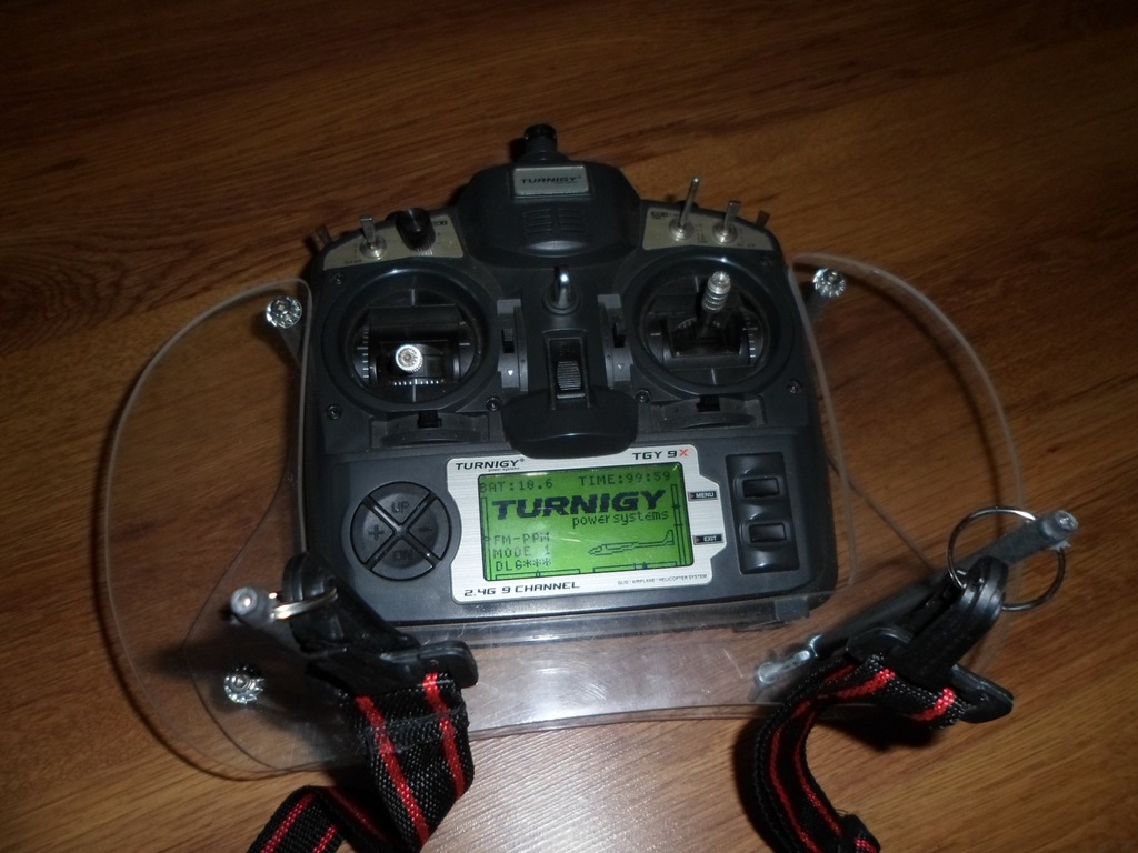 Turnigy 9X+ASSAN 2,4GHz+odbiorniki+pulpit