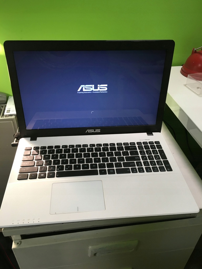 Laptop ASUS X550C Biały super stan