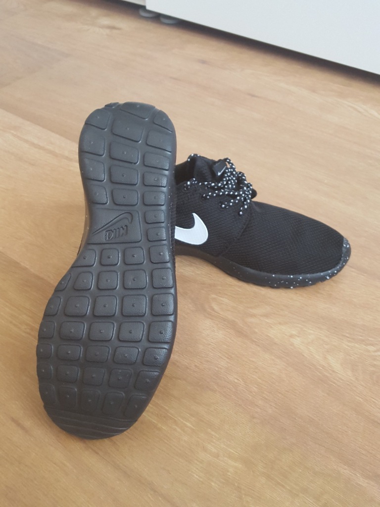 nike roshe run oreo