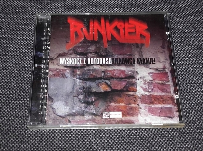 cd BUNKIER wyskocz z autobusu - kierowca kłamie