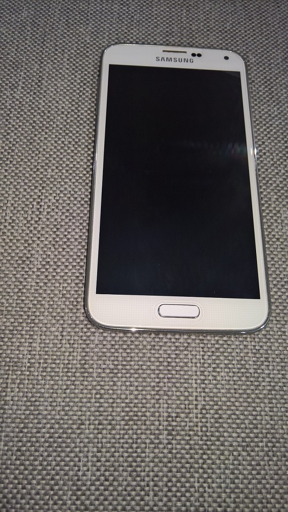 Bardzo ładny Samsung Galaxy S5 Biały 650 zł 