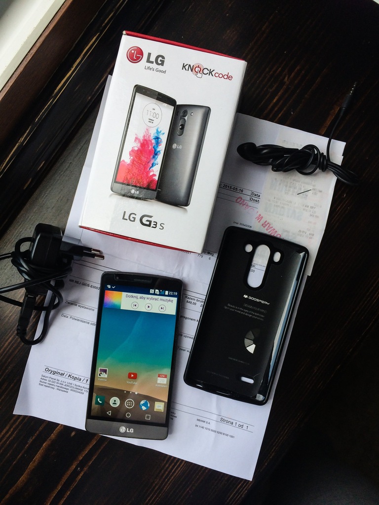 Smartphone LG G3S- bardzo dobry stan +obudowa