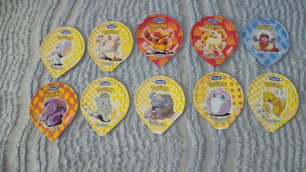 Pokemon wieczka z jogurtów Danone 10 sztuk 01