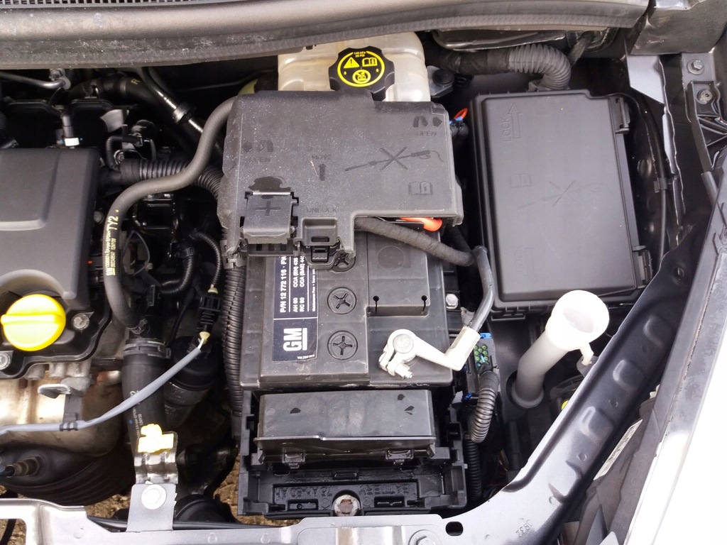 PODSTAWA OBUDOWA AKUMULATORA OPEL MERIVA B