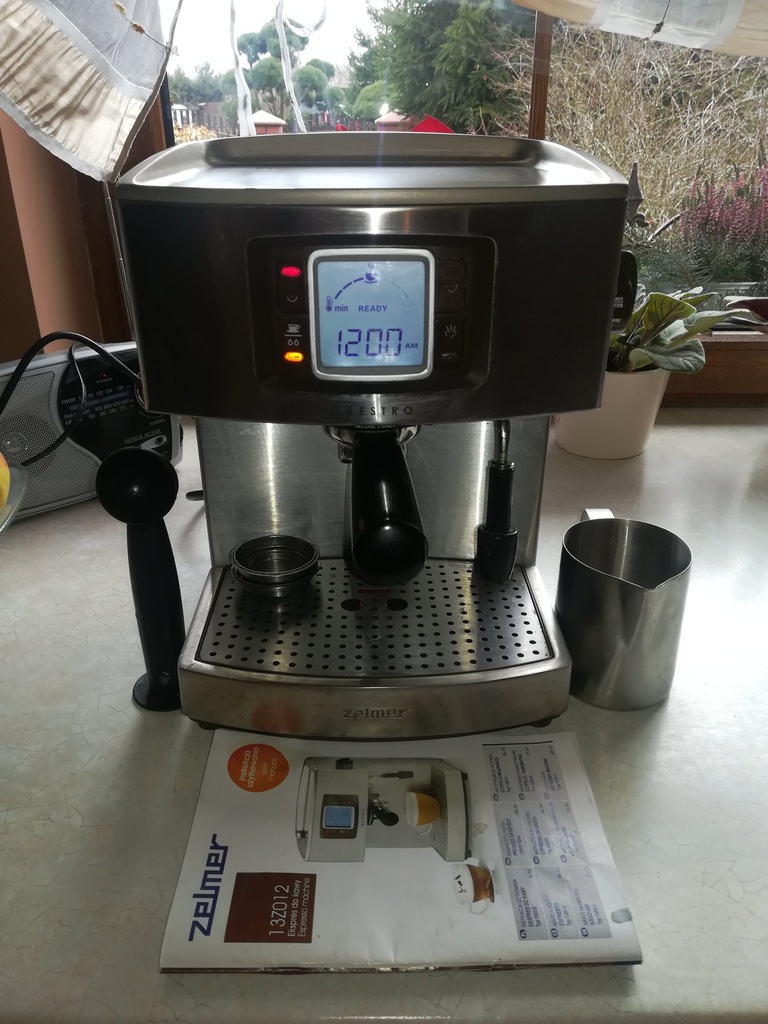 Ekspres ciśnieniowy Zelmer Maestro 13Z012 M
