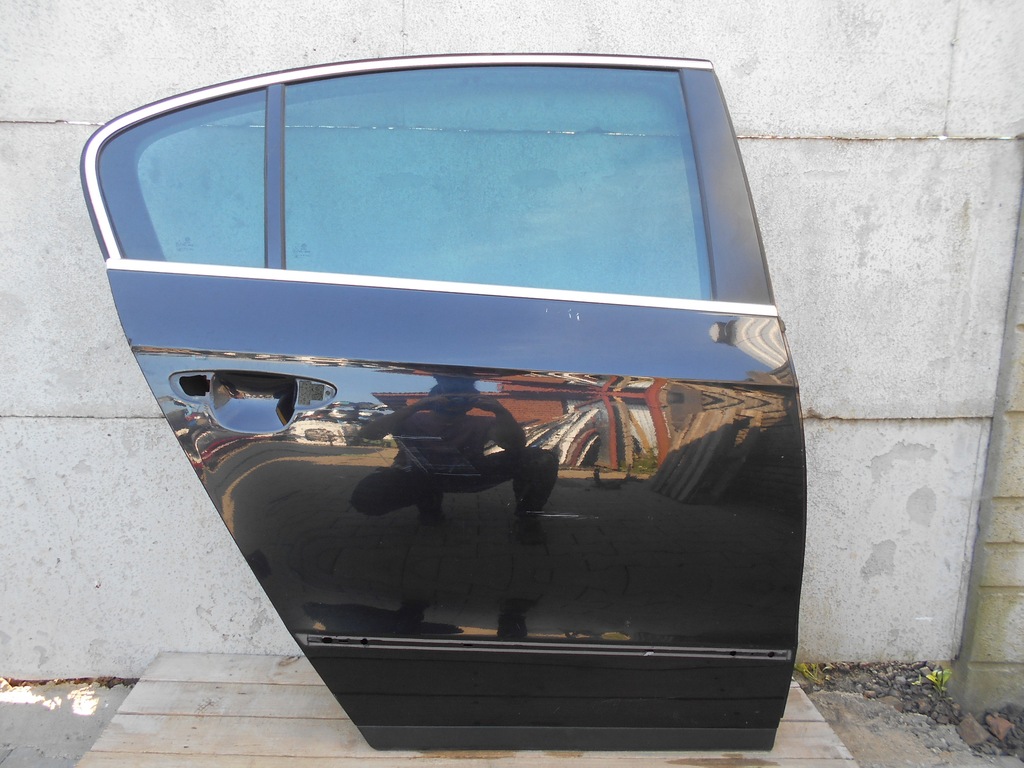 DRZWI PRAWY TYŁ VW PASSAT B6 SEDAN LC9X 6867615888 oficjalne