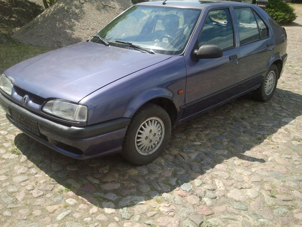 Sprzedam renault 19 w całości na części