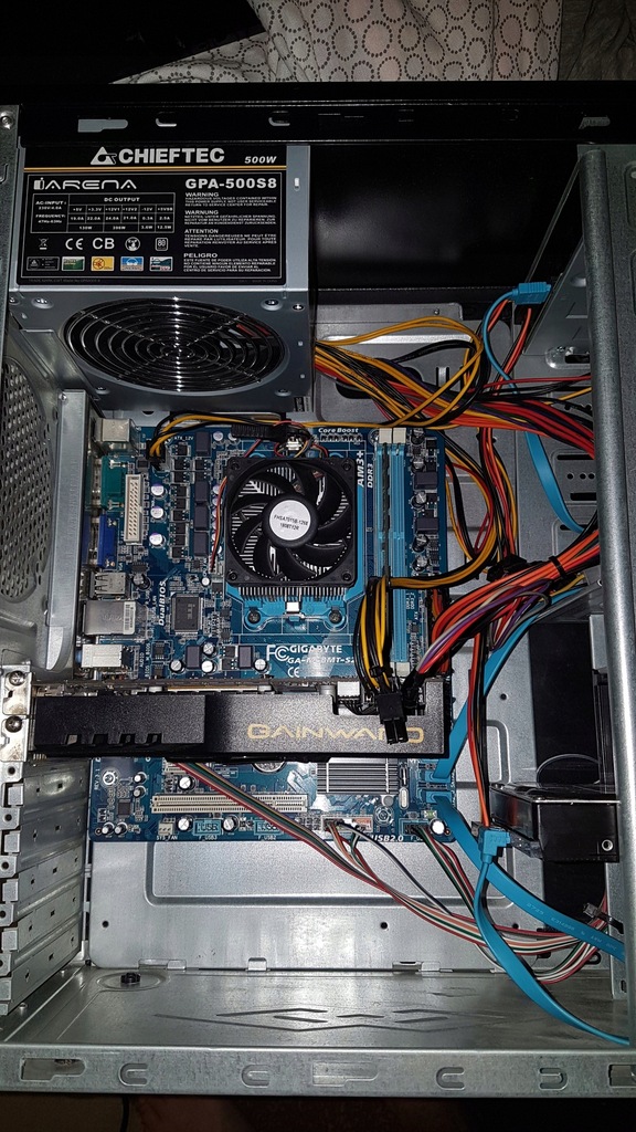 Komputer AMD 4x3,2GHz 4GB 500GB GTX 460 DO GIER