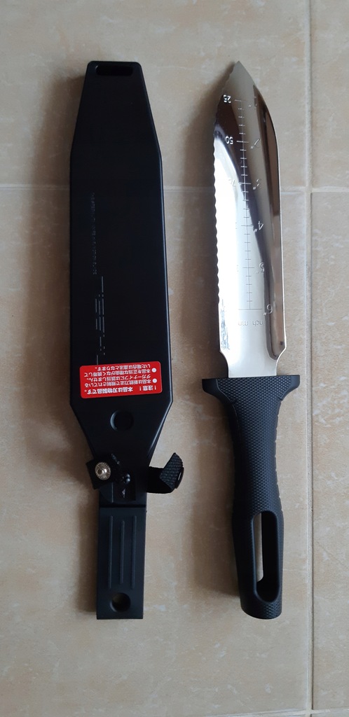 Digger nożo łopatka Made in JAPAN, pochwa