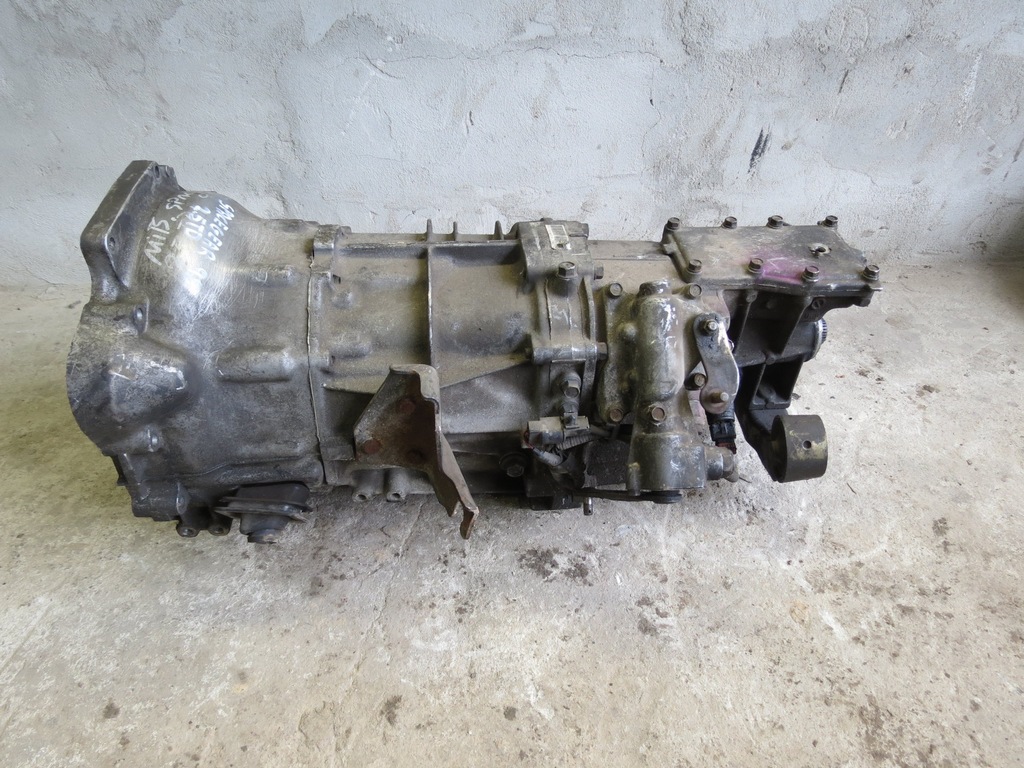 MITSUBISHI SPACE GEAR L400 SKRZYNIA BIEGÓW 2.5TD