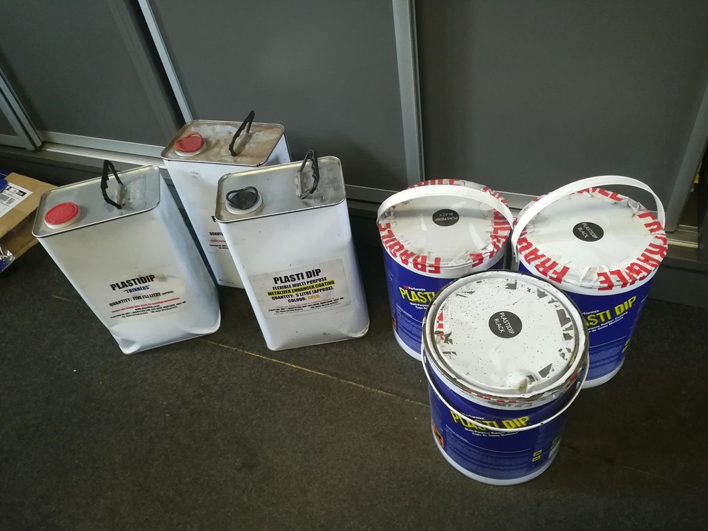 PLASTI DIP 10l+2 GRATIS + ROZCIEŃCZALNIKI CZARNY