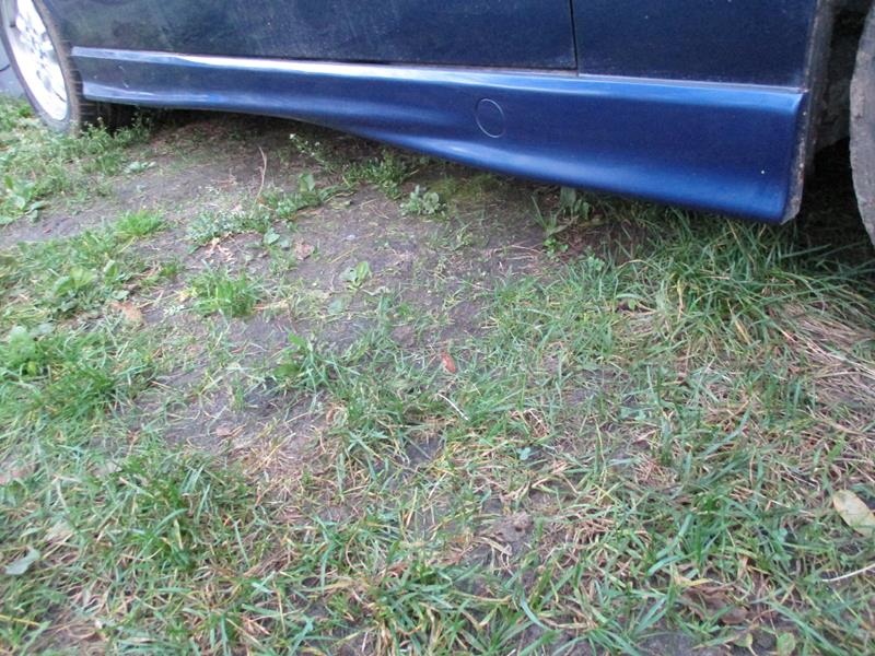 LISTWY PROGI NAKŁADKI BMW E36 M3 M pakiet AVUSBLAU