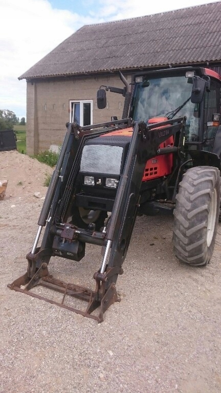 Tur Valtra 6550 , Ładowacz Czołowy Valtra