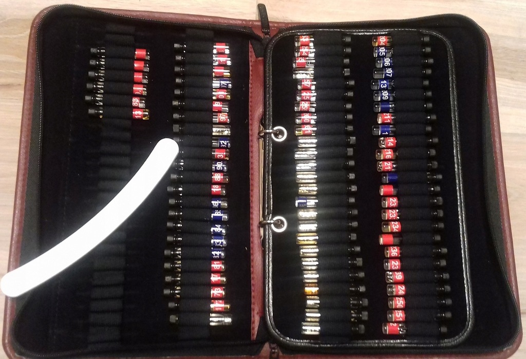 FM Zestaw testerów próbek PRÓBKI + ETUI 79 SZTUK