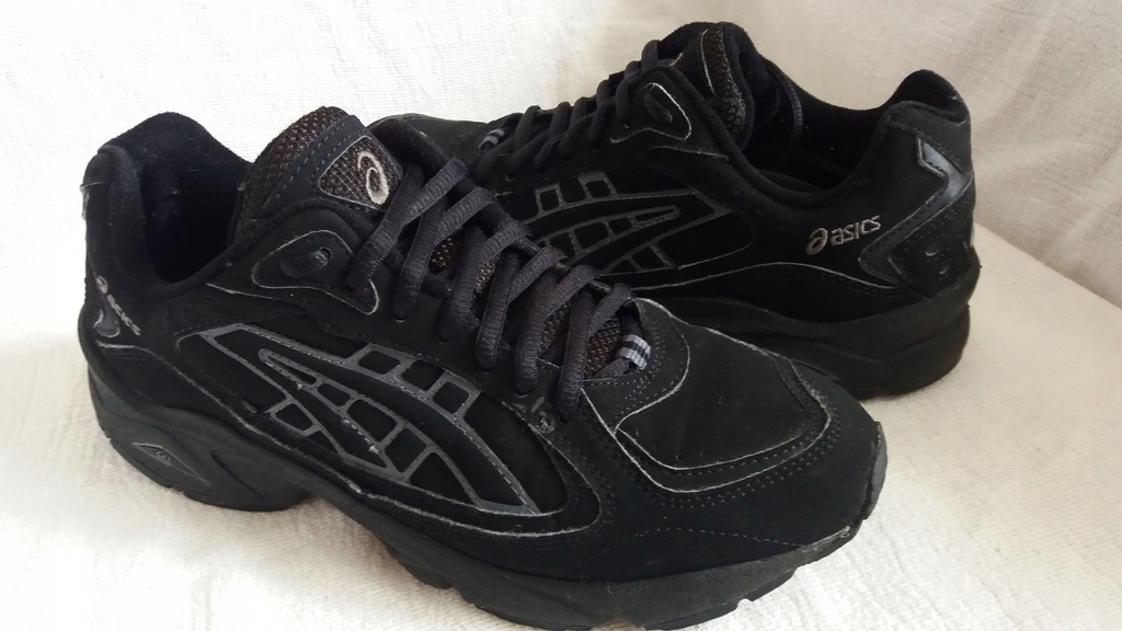 asics gel mission black