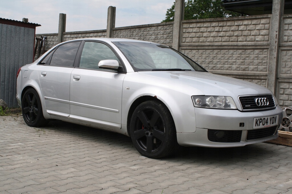 Audi A4 B6 Zderzak lotka pakiet S-line LY7W BEX