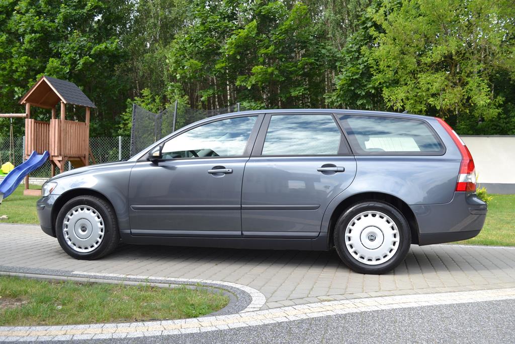 Volvo V50, 2004 2,0 136KM kombi