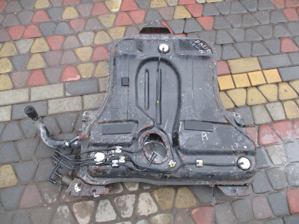 FIAT PALIO WEEKEND BENZYNA ZBIORNIK PALIWA BAK