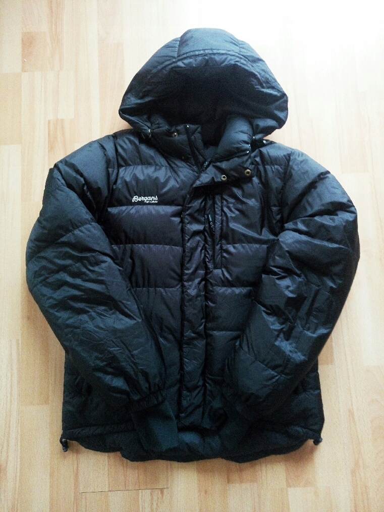 BERGANS OF NORWAY, KURTKA PUCHOWA, M size, czarna,
