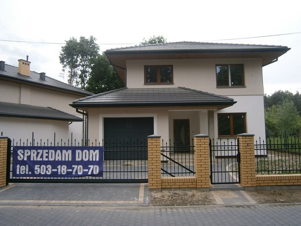 Sprzedam dom w Jabłonnie na osiedlu Leśna Polana