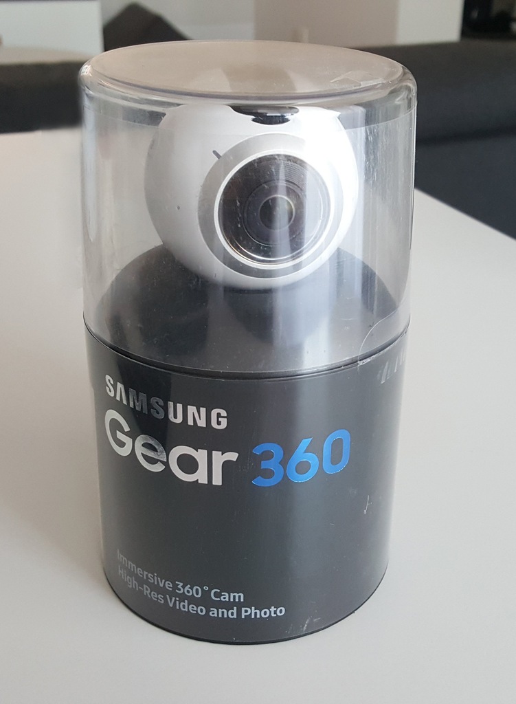 kamera Samsung Gear 360 4K SM-C200 na komunie