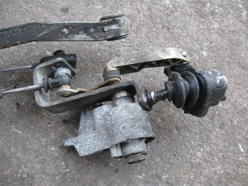 Wybierak skrzyni biegów VW Polo 6N2 Lift 1.4 MPi