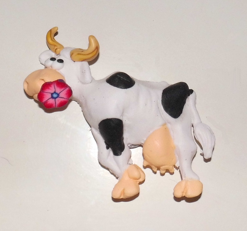 Magnes na lodówkę 3D - Krowa z kwiatem
