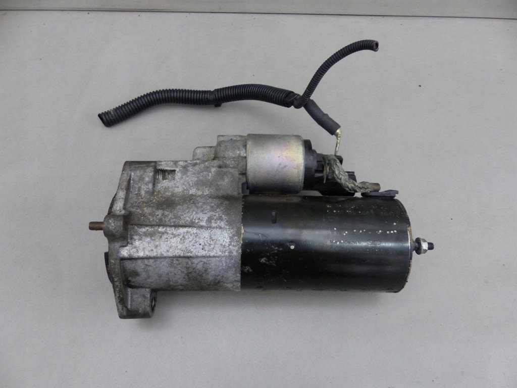 AUDI A6 C6 A4 B7 2,0 TDI ROZRUSZNIK 03G911023