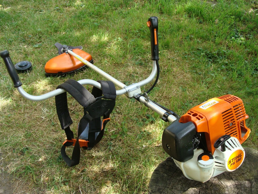KOSA SPALINOWA STIHL FS 130 + NÓŻ !!! - 7442677942 - oficjalne archiwum
