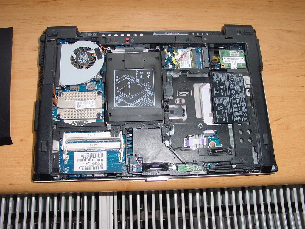 Hp 2560p аккумулятор