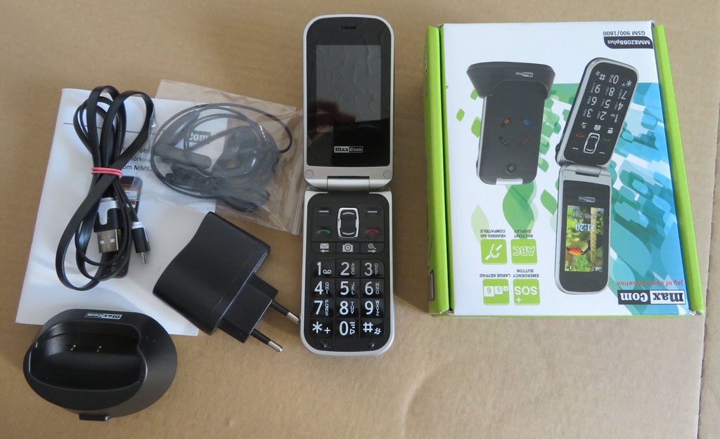 TELEFON MAXCOM MM820BBPLUS SPRAWNY ZADBANY KOMPLET