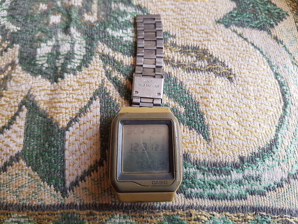 Zegarek CASIO VDB 200 "Dotykowy Ekran"