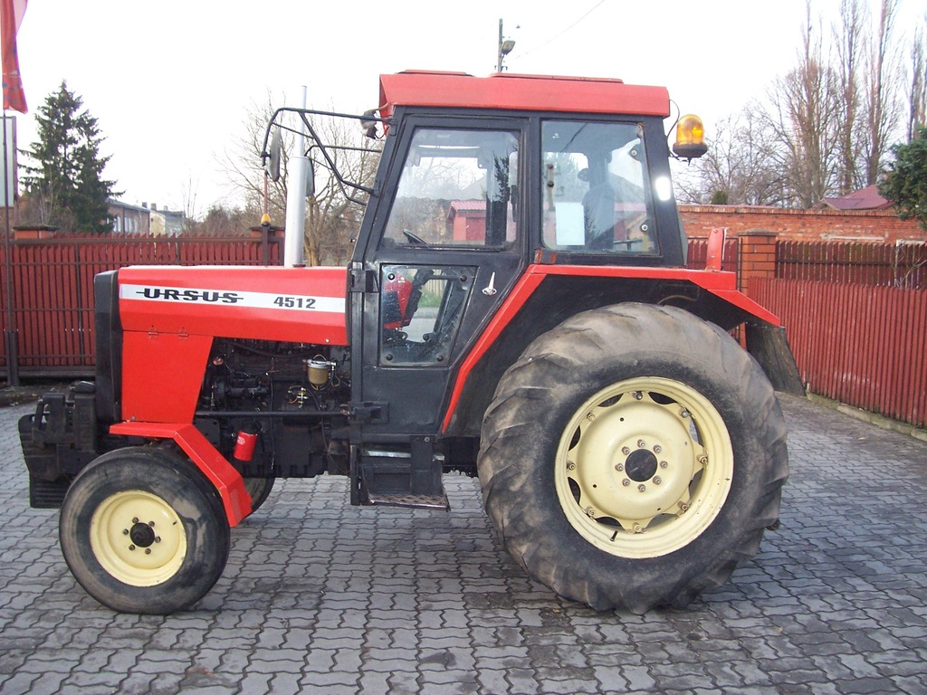 URSUS 4512