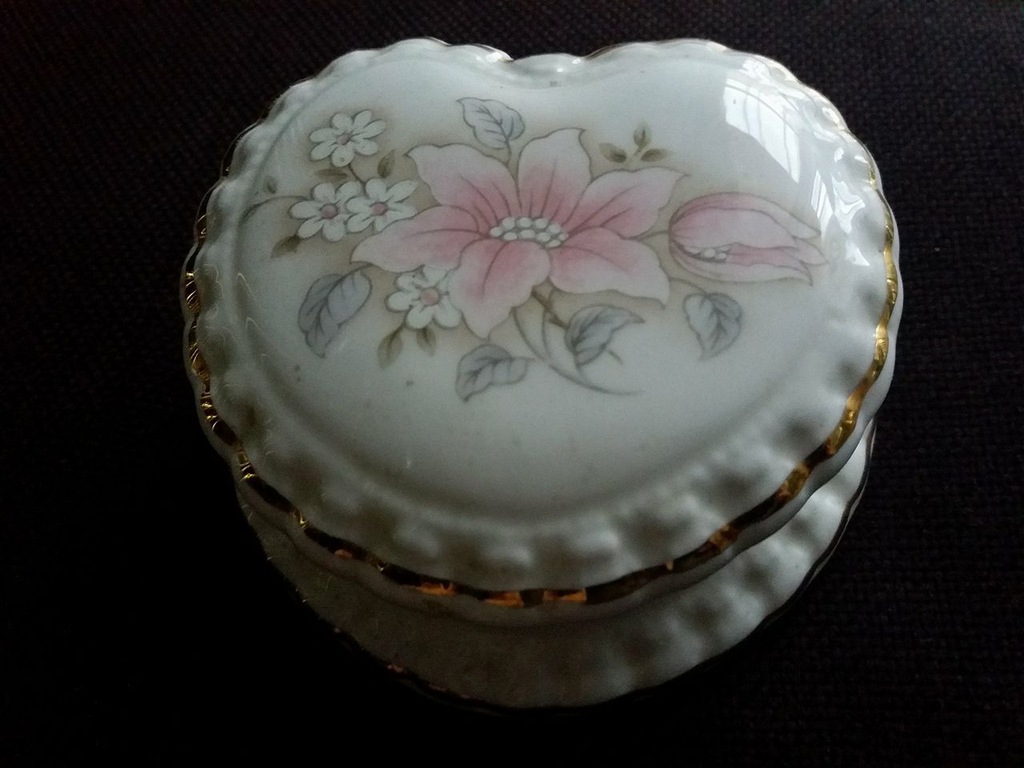 Crown Staffordshire puzderko pudełko porcelanowe