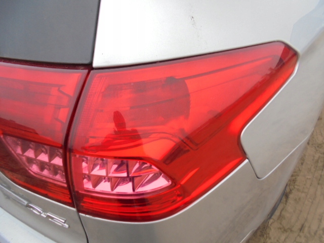 CITROEN C5 III X7 KOMBI LAMPA TYŁ PRAWA BŁOTNIK